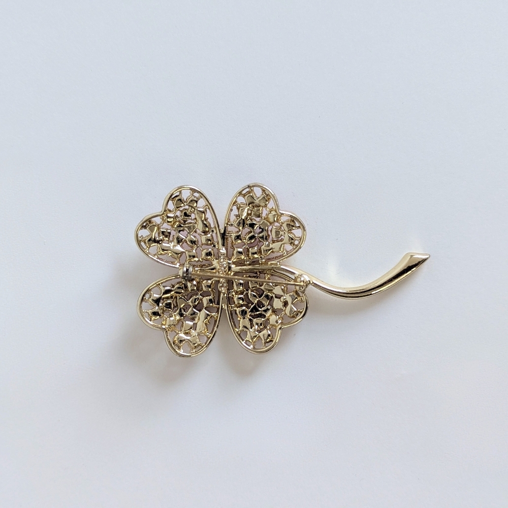Vintage Sarah Coventry 4-Leaf Clover Brooch Fuchsia Rhinestone Lucky Charm Pin - Picture 4 of 9